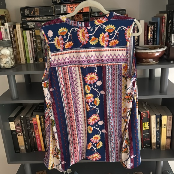 FLASH SALE! $5 2x Westport sleeveless blouse - Picture 5 of 5